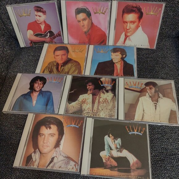 10 Elvis CD's from the Essential collections of the 60's and 70's - Picture 1 of 5